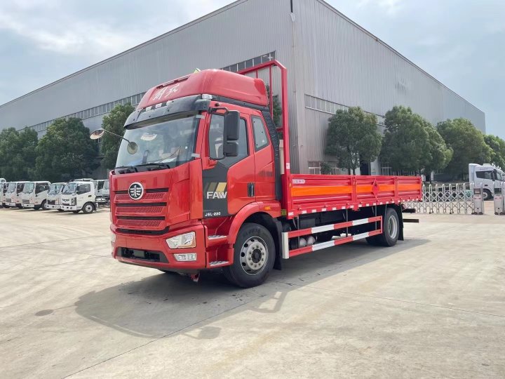 解放J6L（6.6米）氣瓶運(yùn)輸車